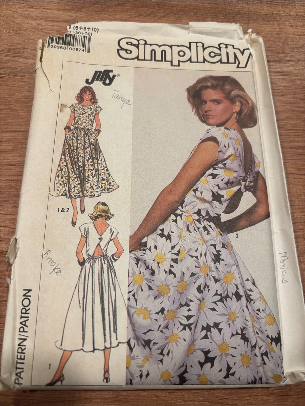 Simplicity 7946 Misses Midi Dress Pattern